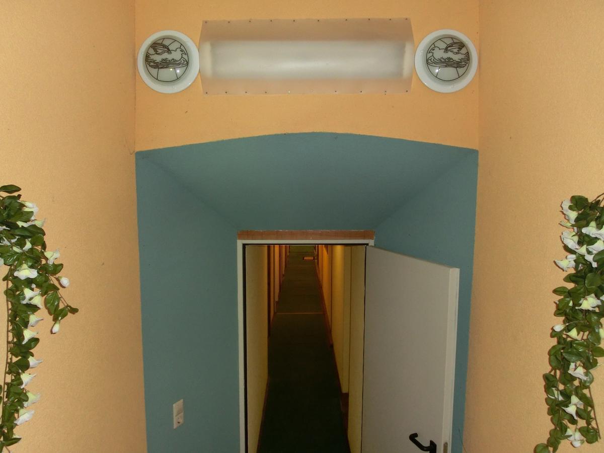 Domane Neu Gaarz Hostel Buitenkant foto